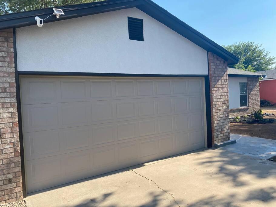 Sunrise Experience W/King Size Bed & Pet Friendly Villa Roswell Exterior photo