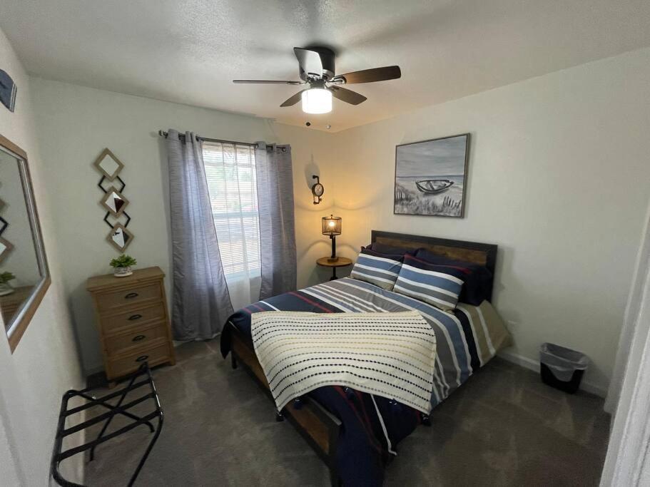 Sunrise Experience W/King Size Bed & Pet Friendly Villa Roswell Exterior photo