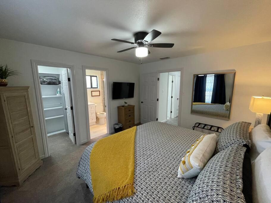 Sunrise Experience W/King Size Bed & Pet Friendly Villa Roswell Exterior photo