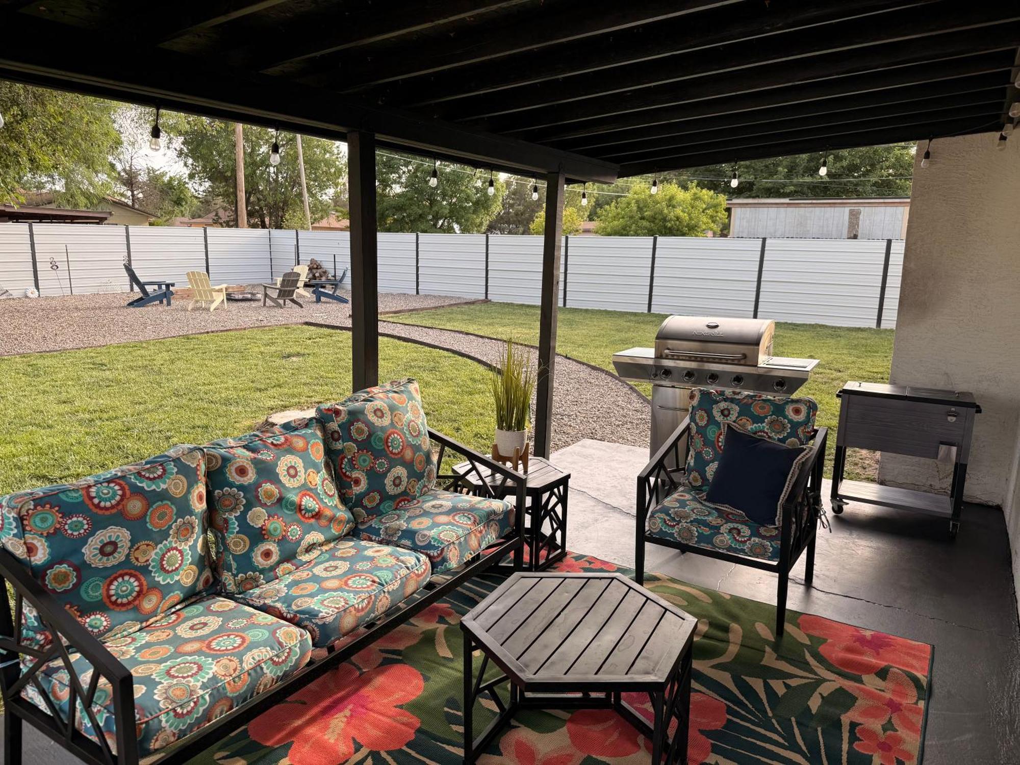 Sunrise Experience W/King Size Bed & Pet Friendly Villa Roswell Exterior photo